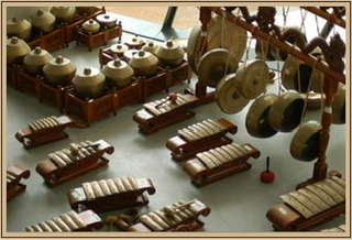 A photograph of the setup of various Indonesian musical instruments mostly percussive.